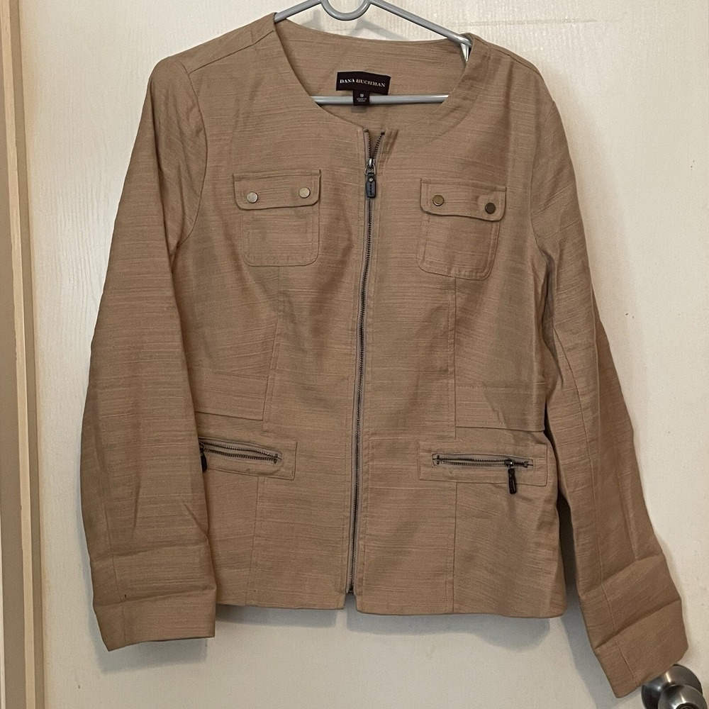 Dana Buchman Women's Blazer Jacket Size 10 in cotton/linen blend Pockets Lining